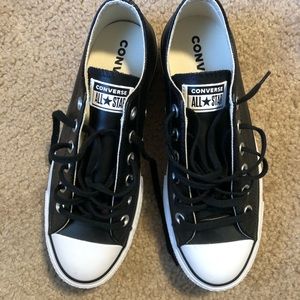 Women’s low top black leather converse platform